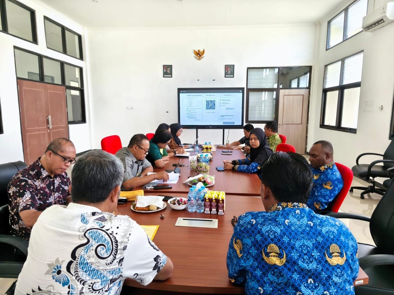 Kementan Gandeng Kejaksaan Tinggi, Kompak Bersama Gencarkan Program Ayam Petelur di Bumi Papua